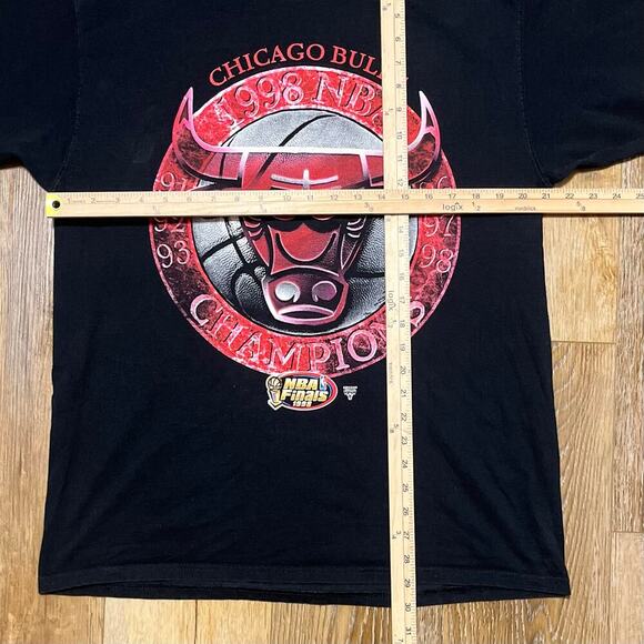 Vtg Starter Chicago Bulls NBA Champions T-Shirt L Double Sided Black 1998 Jordan - Picture 8 of 8